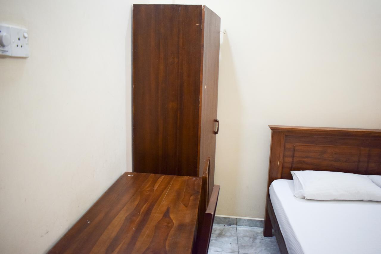 Yoho Adhikarana Mawatha Hotell Colombo Exteriör bild