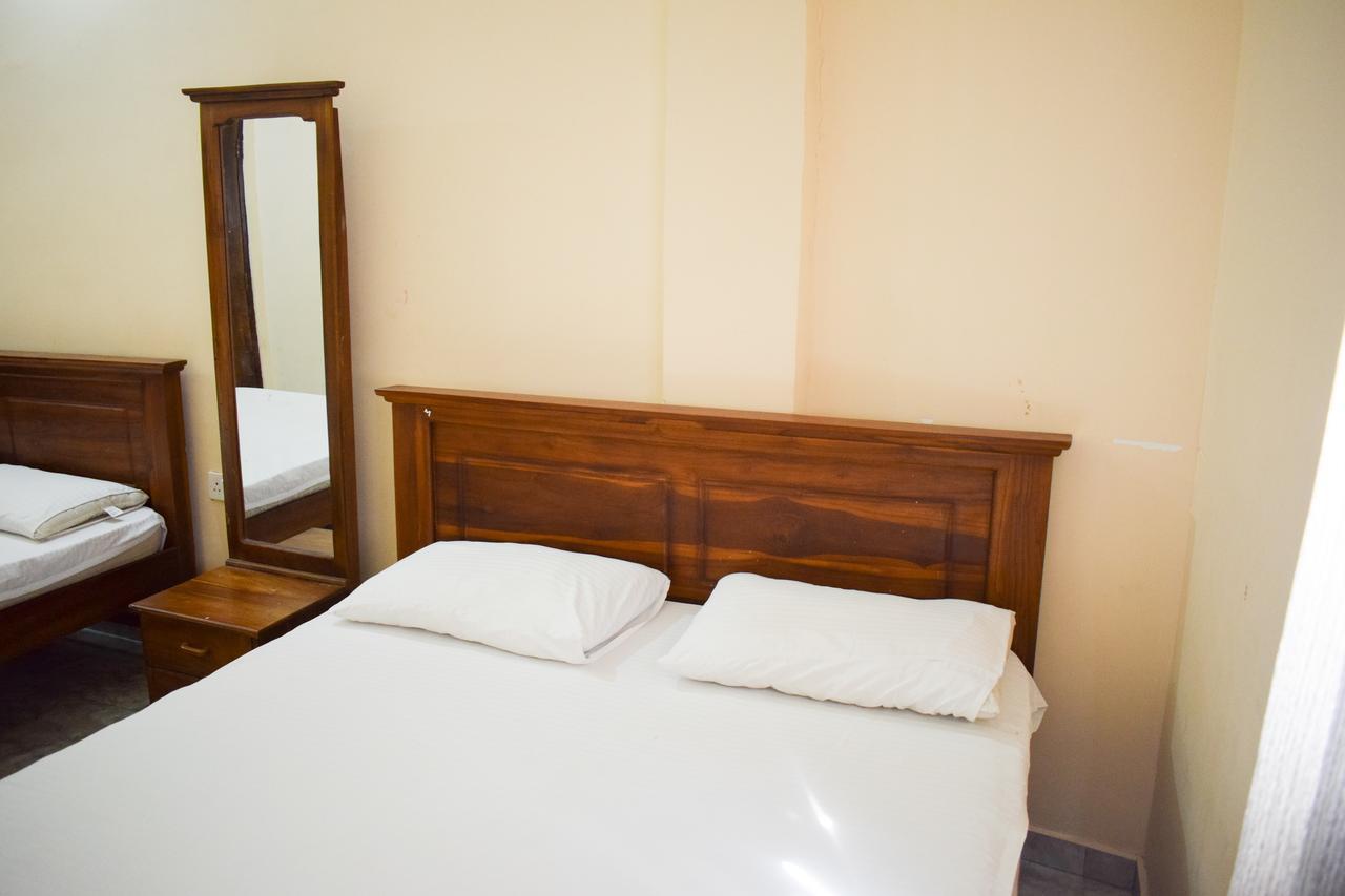 Yoho Adhikarana Mawatha Hotell Colombo Exteriör bild