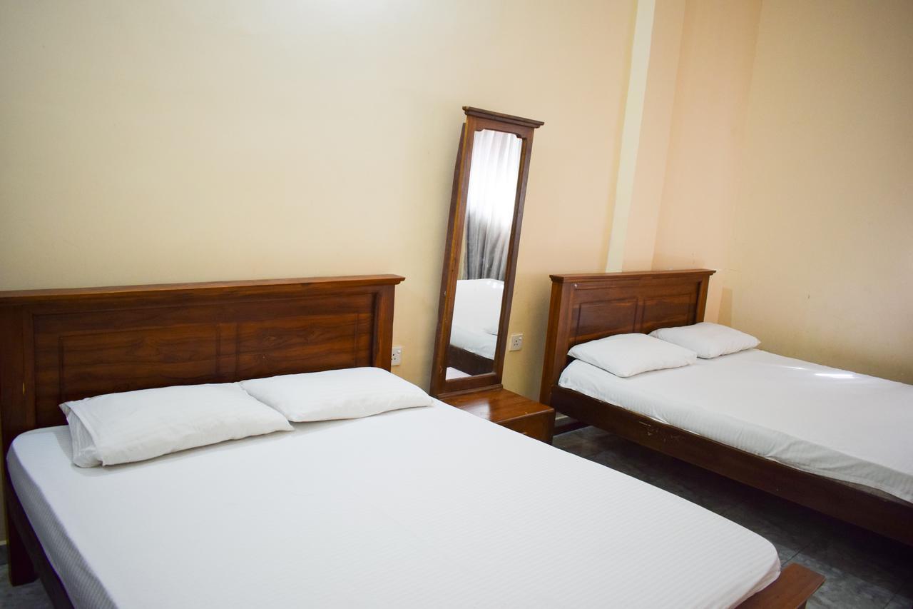 Yoho Adhikarana Mawatha Hotell Colombo Exteriör bild