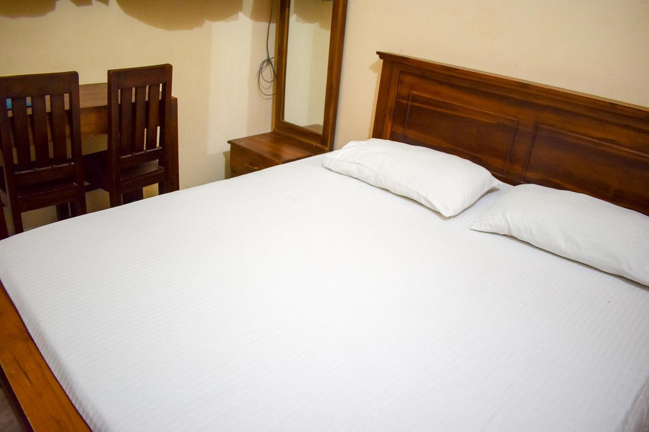 Yoho Adhikarana Mawatha Hotell Colombo Exteriör bild